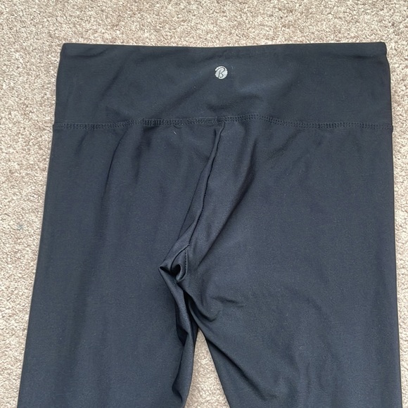 Bally Total Fitness Capris - Picture 7 of 7